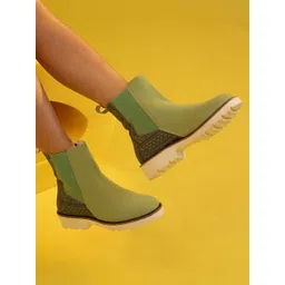 yoho Women Mid Top Digital Printed Chelsea Boots