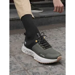 Red Chief Men Mesh Walking Non-Marking Shoes