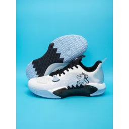 Red Tape Men Mesh Basketball Shoes