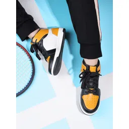 The Roadster Lifestyle Co Synthetic Leather Lace-Ups Sneaker