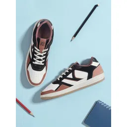 yoho Men Colourblocked Lightweight Memory Foam Basics Sneakers