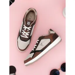 yoho Men Colourblocked Memory Foam Insole Lightweight Sneakers