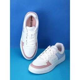 Campus Women Bougie Colourblocked Sneakers