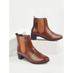 FAUSTO Women Textured Heeled Chelsea Boots