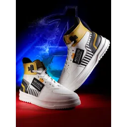 MARVEL STREET Men Avengers Printed Sneakers
