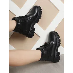 The Roadster Lifestyle Co Women Block-Heeled Chunky Boots