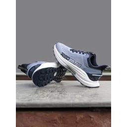 Red Tape Men Mesh Slip-Resistant Walking Shoes