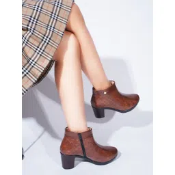 TRYME Women Round-Toe Block-Heeled Regular Boots