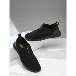 Campus PLUNGE Black Men Walking Shoes