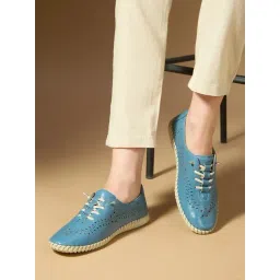 Inc.5 Women's Blue Casual Sneakers