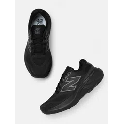 New Balance Men 880 Fresh Foam Running Shoes