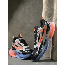 Corsac Men Printed Sneakers