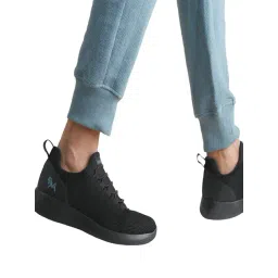 Neemans Men's Light Walkers Black Running Shoes