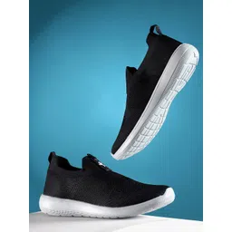 Cantabil Men Textured Round Toe Lightweight Memory Foam Slip-On Sneakers