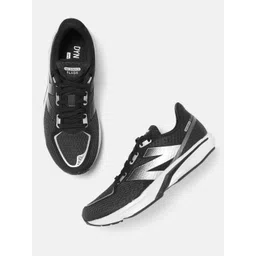 New Balance Women Flash Woven Design Running Shoes
