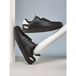 Campus Men's DRIPP Black Casual Sneakers