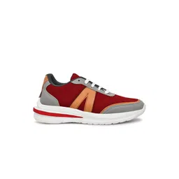 Obot Men Colourblocked Round Toe Sneakers