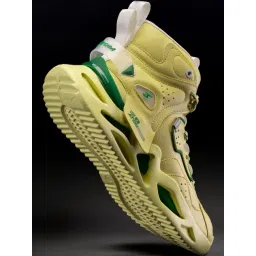 Atom Men's Chroma Kick Yellow Running Shoes