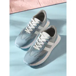 The Roadster Lifestyle Co Men Textured Sneakers Shoes