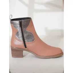 Clog London Women's Tan Casual Booties