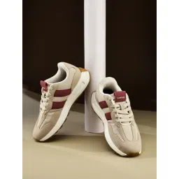 Campus Women's Beige Sneakers