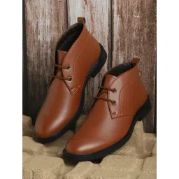 Carlton London Men's Tan Chukka Boots