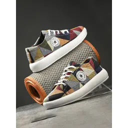 AMICO Men Printed Chunky Sneakers