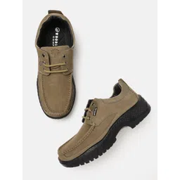 Woodland Men Nubuck Sneakers