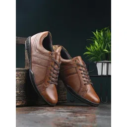 Clog London Men's Brown Casual Sneakers