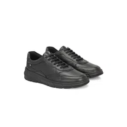 Delize Men Textured Leather Sneakers