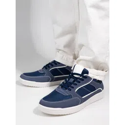 The Roadster Lifestyle Co. MenCasual Sneakers