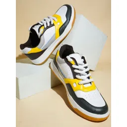 glitchez Men Colourblocked Sneakers