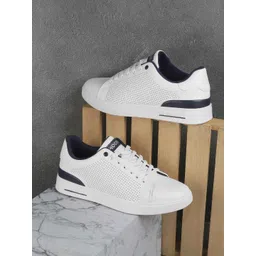 Mochi Men Perforations Sneakers