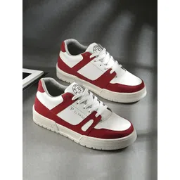 El Paso Women Sneakers