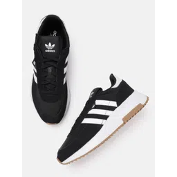 ADIDAS Originals Men Striped Detail Retropy F2 Sneakers