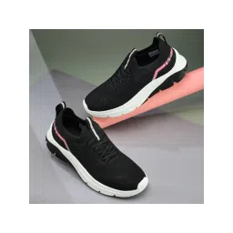 Campus LUMI Women Black Lace-Up Walking Shoes