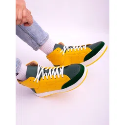 Big Fox Men Yellow Colourblocked Sneakers