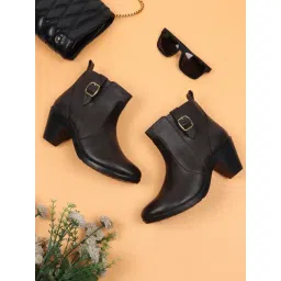 Elle Women's Brown Casual Booties