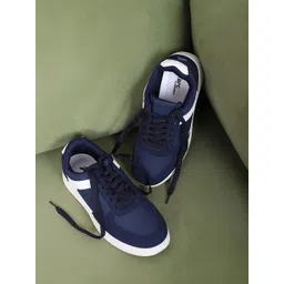 Goldstar Men Colourblocked Sneakers