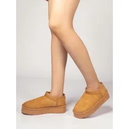 Truffle Collection Women's Camel Snow Boots