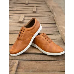 Groofer Men Colourblocked Sneakers