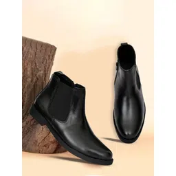 Vask Men Mid-Top Chelsea Boots