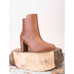 The Roadster Lifestyle Co Women Block-Heel Chelsea Boots