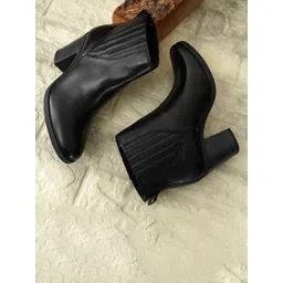 NICO NERINI Women Block-Heeled Chelsea Boots