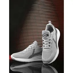 BIRDE Men Woven Design Flyknit Sneakers