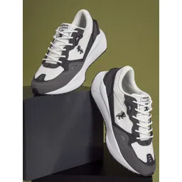 Red Tape Men Colourblocked Lace-Ups Round Toe Sneakers