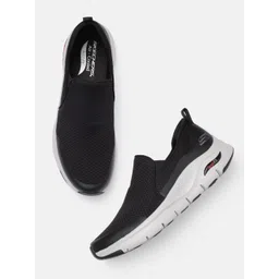 Skechers Men Arch Fit Banlin Slip-On Sneakers