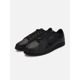 Reebok Men Classics Sneakers