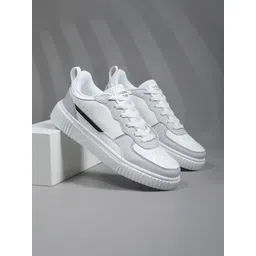 Lejano Men Colourblocked Sneakers