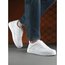 TROTUS Men Perforations Sneakers